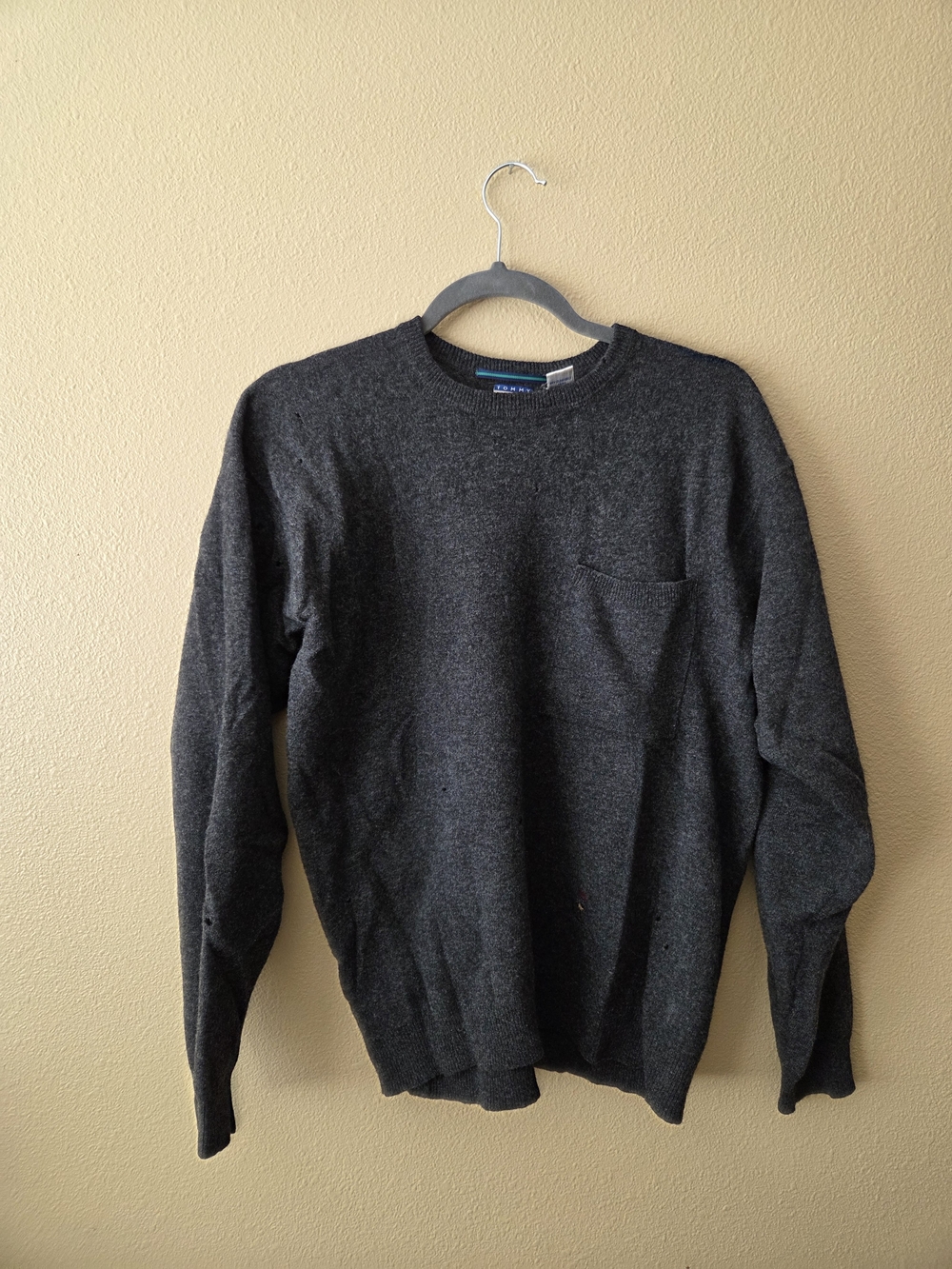 RARE Vintage 90s Tommy Hilfiger "Lion Crest" Wool Sweater